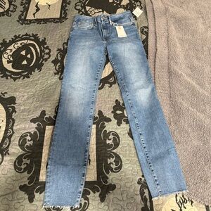 Good American Light Blue Skinny Jeans